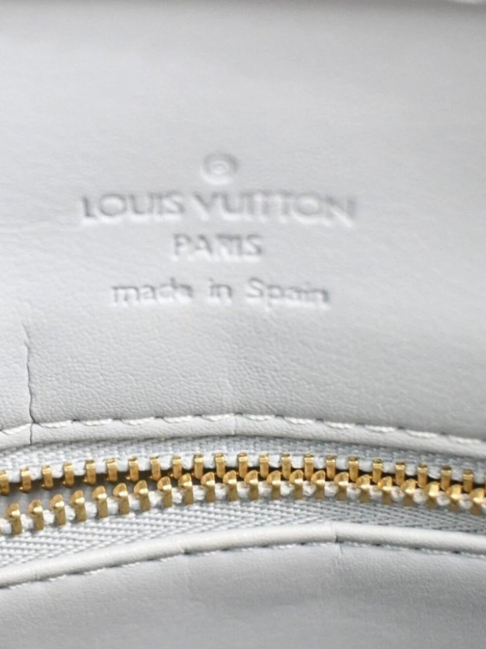 LOUIS VUITTON Houston Shoulder Bag Monogram Vernis Leather Yellow M91053 62CA852 - Picture 13 of 14